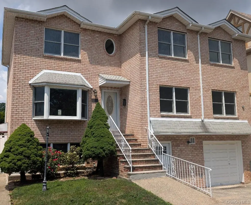 26 Fairway Lane, Staten Island, NY 10301 - Image #1