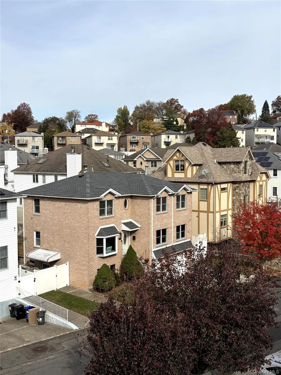 26 Fairway Lane, Staten Island, NY 10301 - Image #2