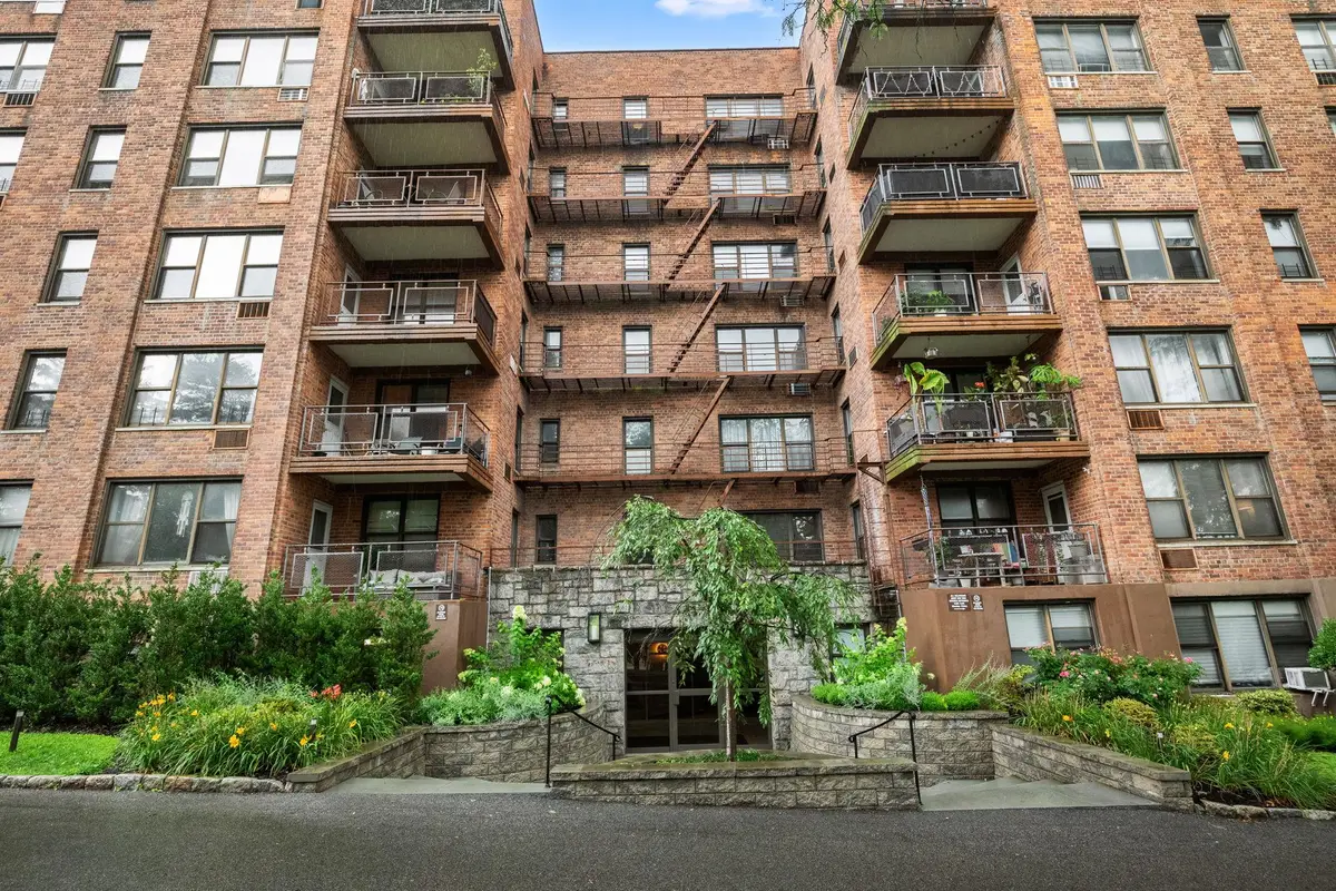 117 S Highland Avenue #6j, Ossining, NY 10562 - Image #1