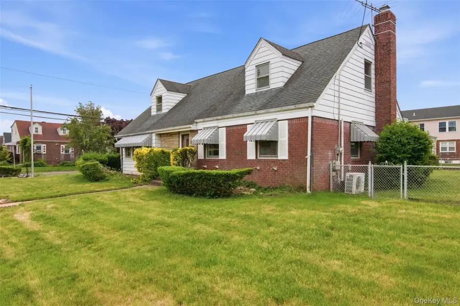 1001 N 4th Street, New Hyde Park, NY 11040 - #2