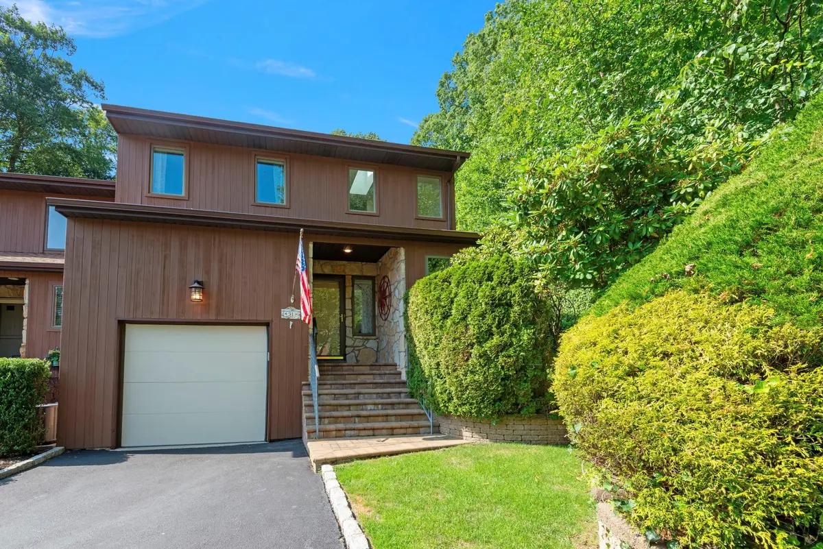 31 North Road, Northport, NY 11768 - Image #1