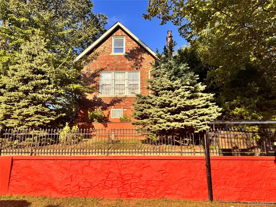 452 Howe Ave, Bronx, NY 10473 - Image #2