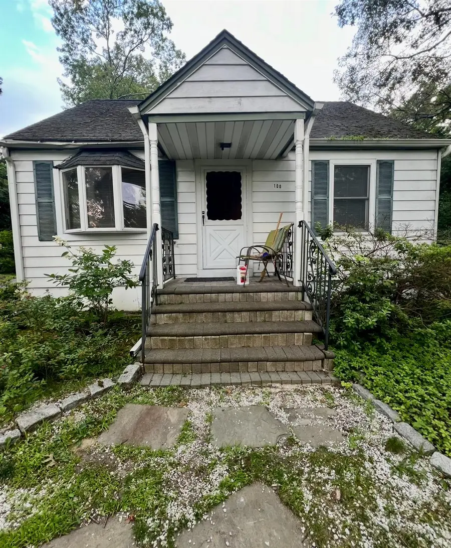 100 Maple Lane, Medford, NY 11763 - Image #2