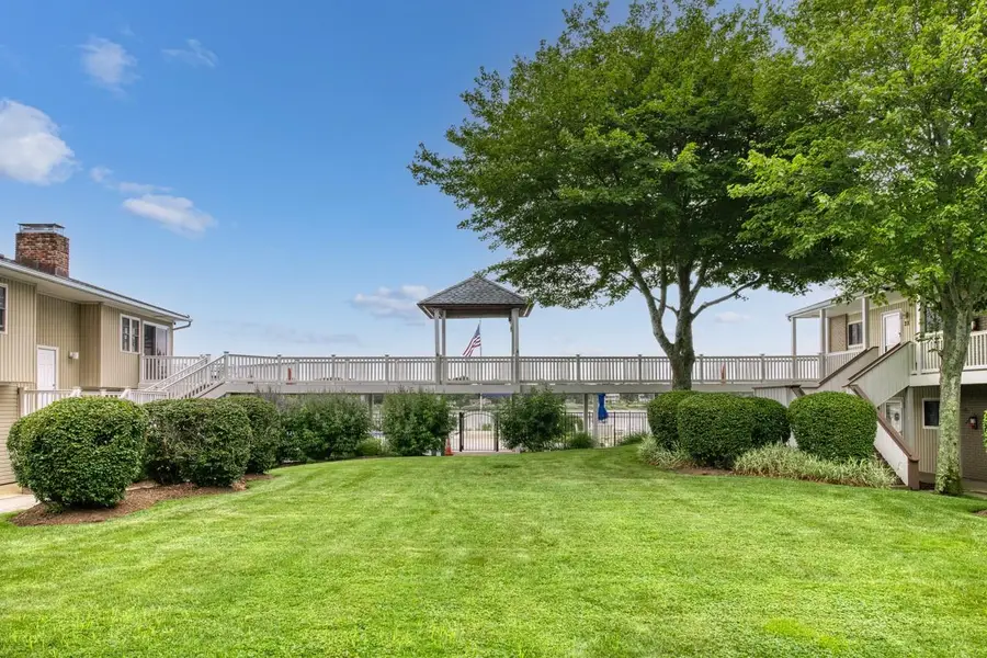 61 W Tiana Road #6, Hampton Bays, NY 11946 - #3