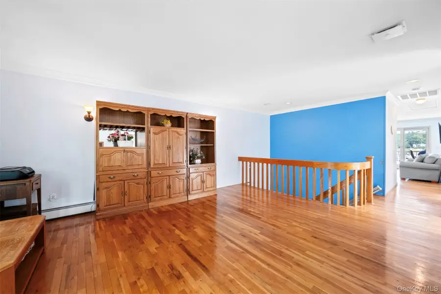 44 Milland Drive, Northport, NY 11768 - Image #3