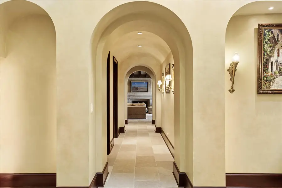 5 Half Moon Lane, Sands Point, NY 11050 - Image #3