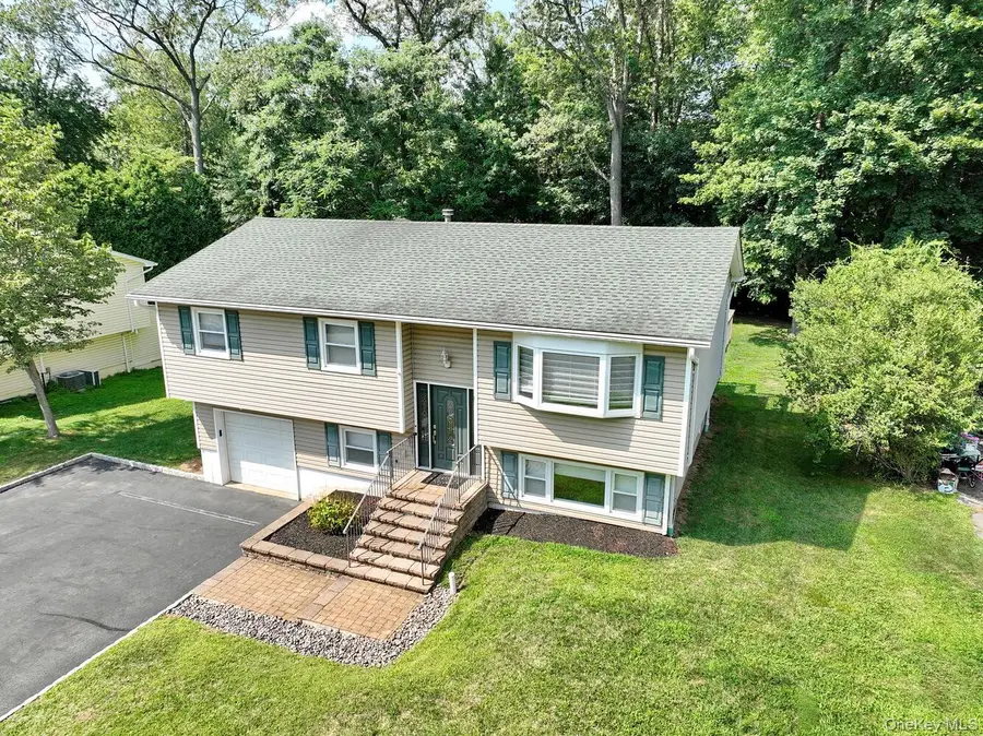 12 Sagamore Avenue, Suffern, NY 10901 - Image #2