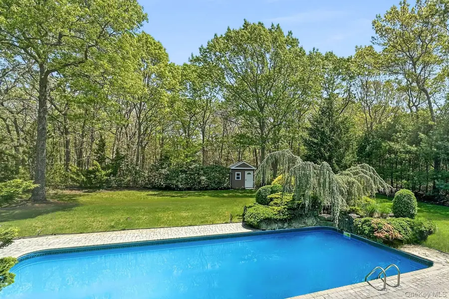 48 Douglas Court, Hampton Bays, NY 11946 - Image #3