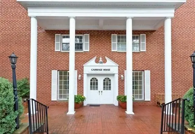 100 S Middle Neck Road #102, Great Neck, NY 11021 - Image #1