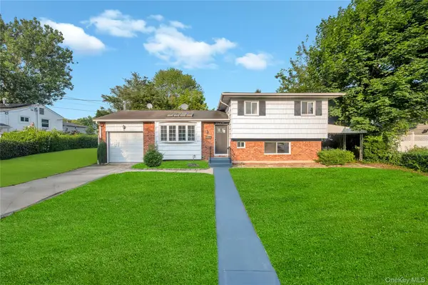 295 W 24th Street, Deer Park, NY 11729