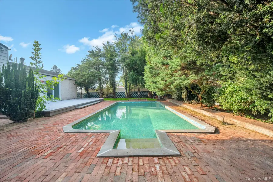 295 W 24th Street, Deer Park, NY 11729 - Image #3