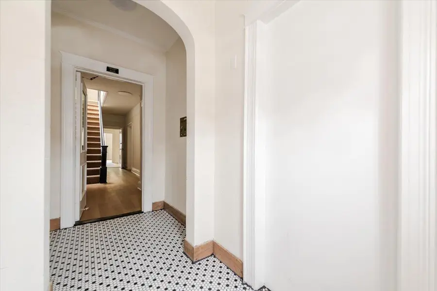 959 Van Nest Ave, Bronx, NY 10462 - Image #2