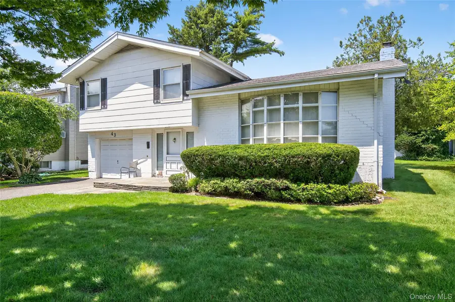 43 Friendly Lane, Jericho, NY 11753 - Image #2