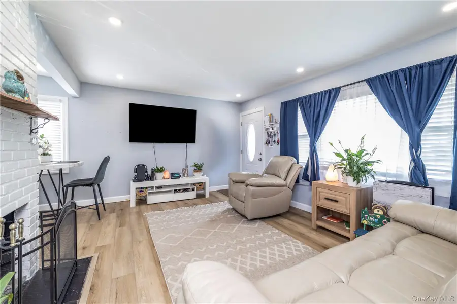 44 Tyler Street, Freeport, NY 11520 - Image #3