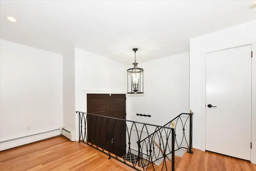 18 Cumberland Street, Rockville Centre, NY 11570 - Image #3