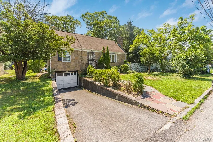 60 Gramercy Avenue, Yonkers, NY 10701 - Image #3