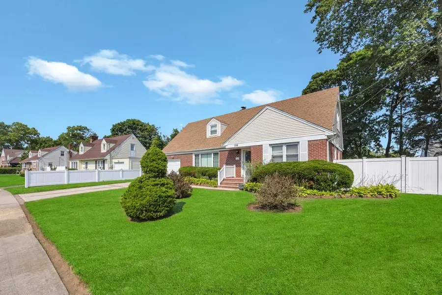 336 Princeton Street, Westbury, NY 11590 - Image #2