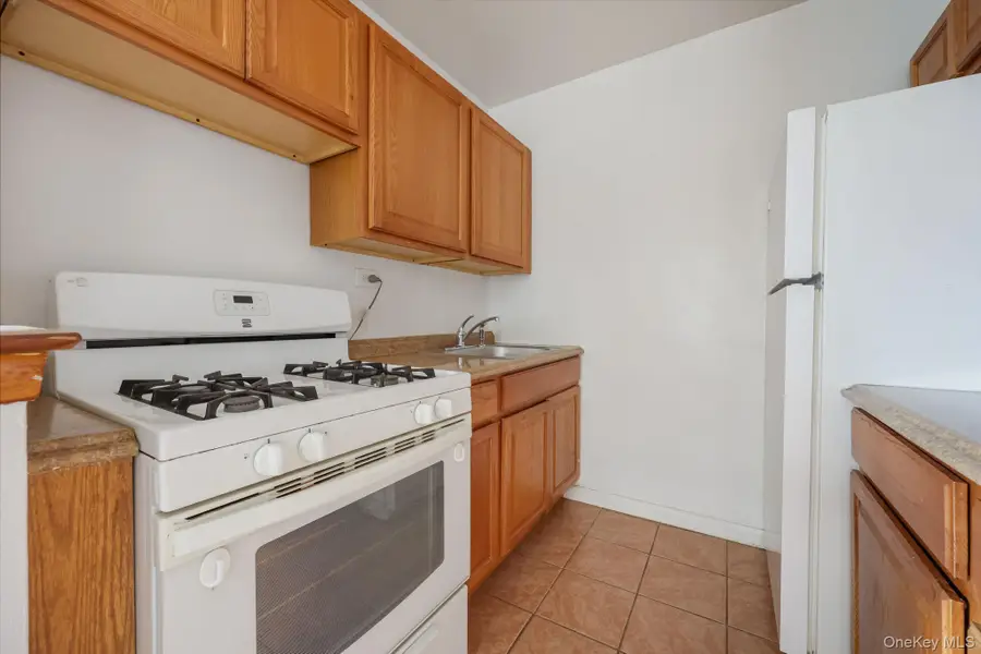 3184 Grand Concourse #4J, Bronx, NY 10458 - Image #3
