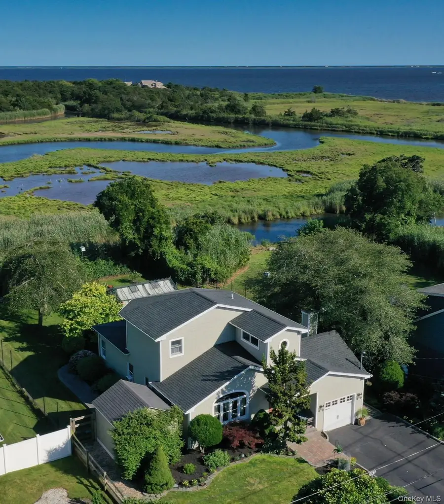 243 S Dunton Avenue, East Patchogue, NY 11772 - Image #2