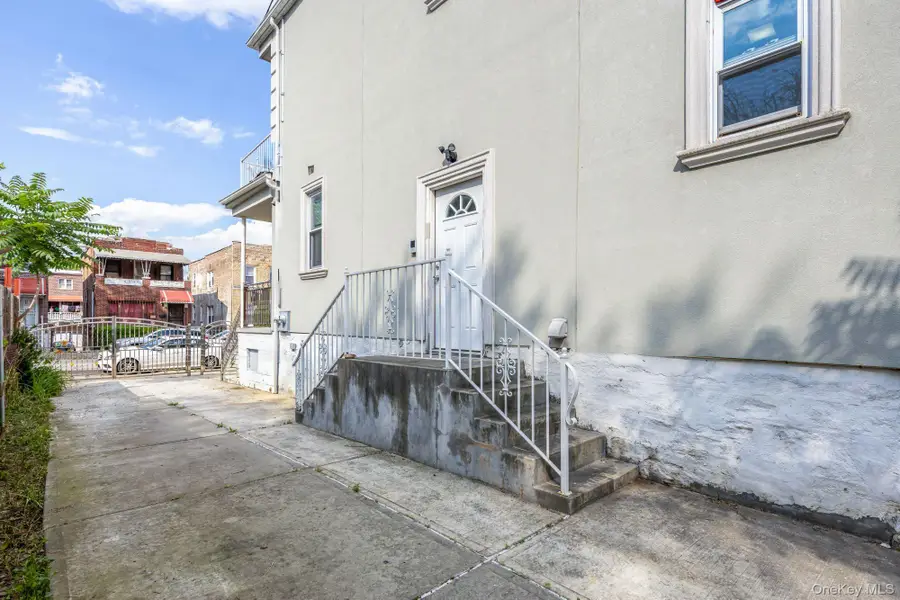 1050 E 232nd Street, Bronx, NY 10466 - Image #3