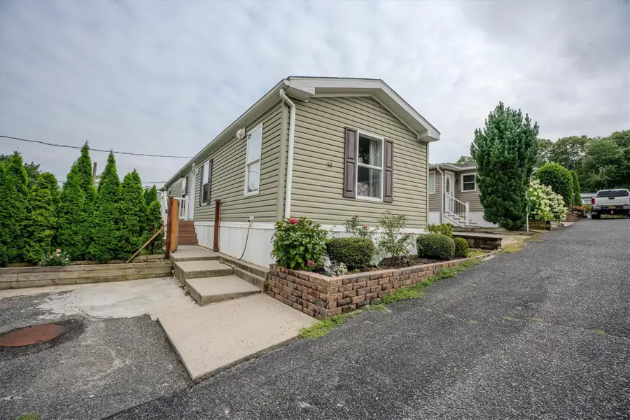 1795 Osborn Avenue #54, Riverhead, NY 11901 - Image #2