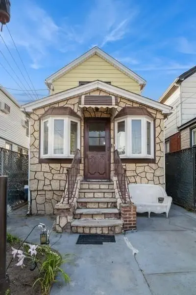 16427 109th Drive, Jamaica, NY 11433 - Image #1