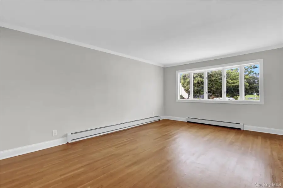 3621 Regent Lane, Wantagh, NY 11793 - Image #3