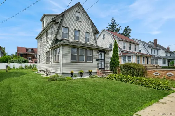 100-28 207th Street, Queens Village, NY 11429