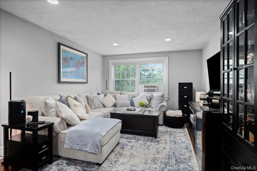 512 Mamaroneck Avenue #E, White Plains, NY 10605 - Image #2