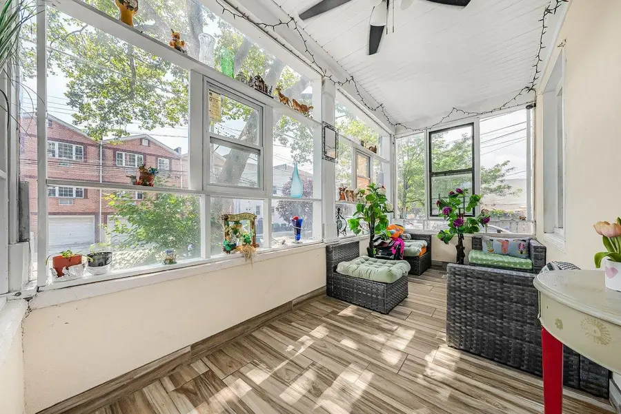 10631 156th Street, Jamaica, NY 11433 - Image #3