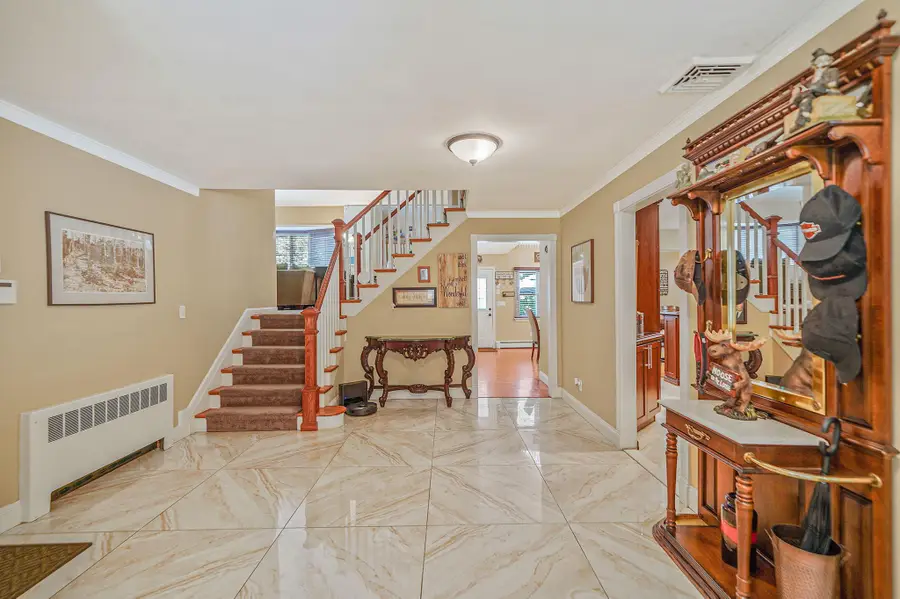 130 Parkside Avenue, Miller Place, NY 11764 - Image #3