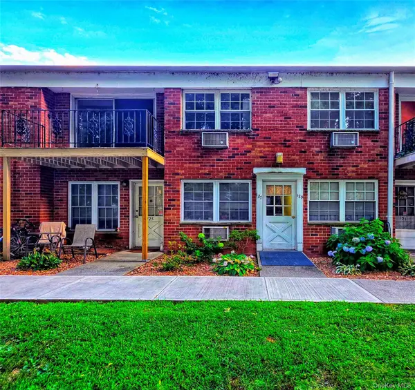 1 Colonial Road #127, Beacon, NY 12508