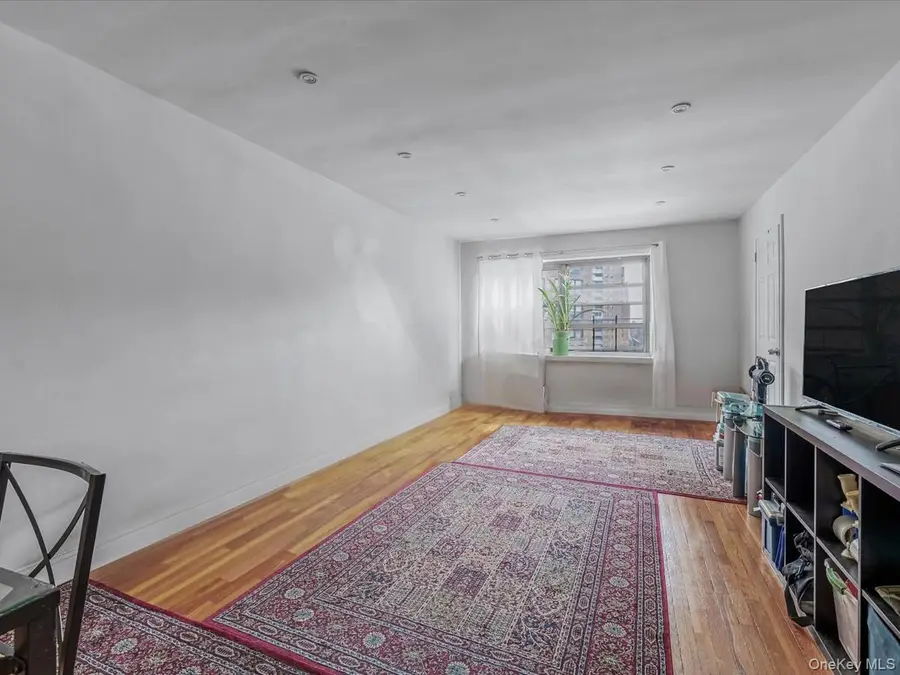 94-31 59 Avenue #6C, Elmhurst, NY 11373 - Image #3