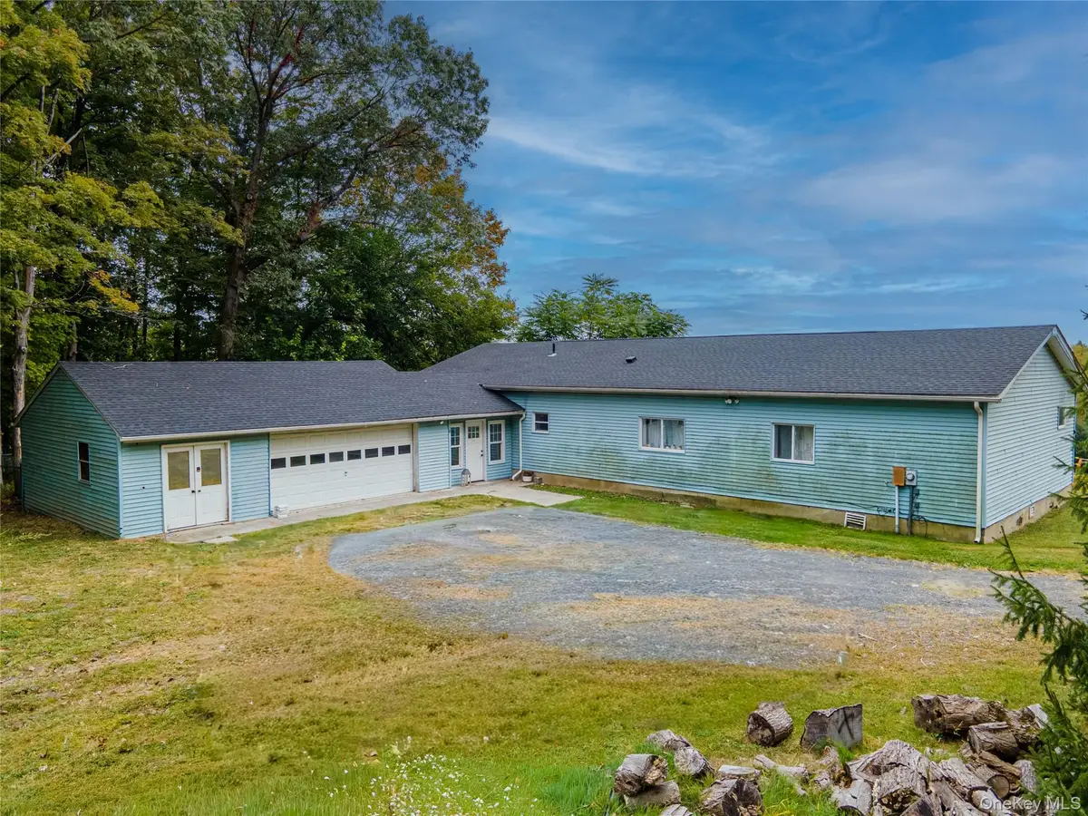 8 Edwards Lane, Marlborough, NY 12547 - Image #1