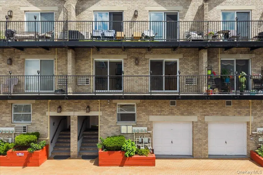 10 Pennyfield Avenue #8B, Bronx, NY 10465 - Image #3