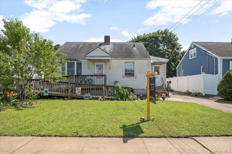 9 Revere Avenue, Bethpage, NY 11714 - Image #2