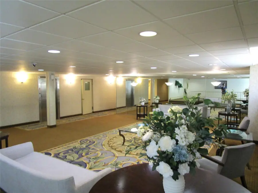 20 Daley Place #225, Lynbrook, NY 11563 - Image #3