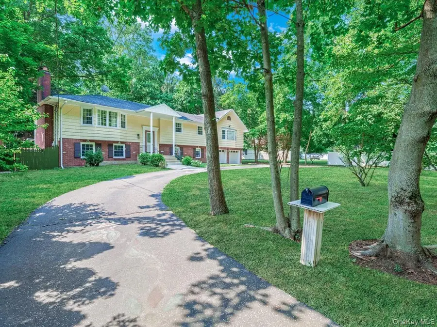 32 Southdown Road, Huntington, NY 11743 - Image #2