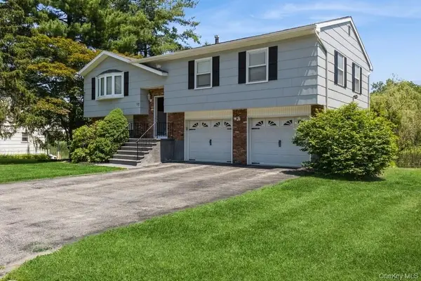 17 Applesauce Lane, Wappingers Falls, NY 12590