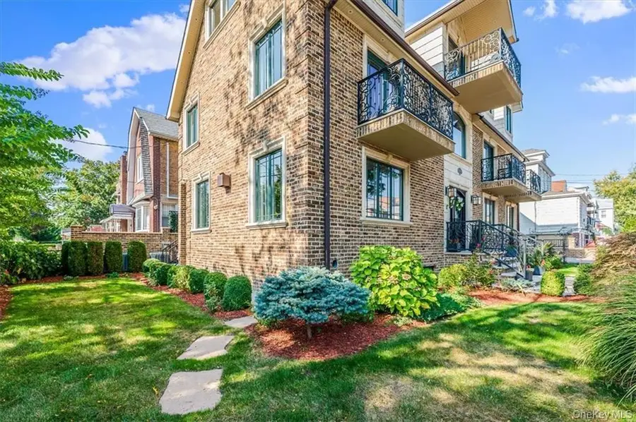 1903 Tomlinson Avenue, Bronx, NY 10461 - Image #3