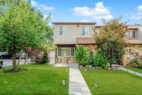 25 Fuller Court #A, Staten Island, NY 10306