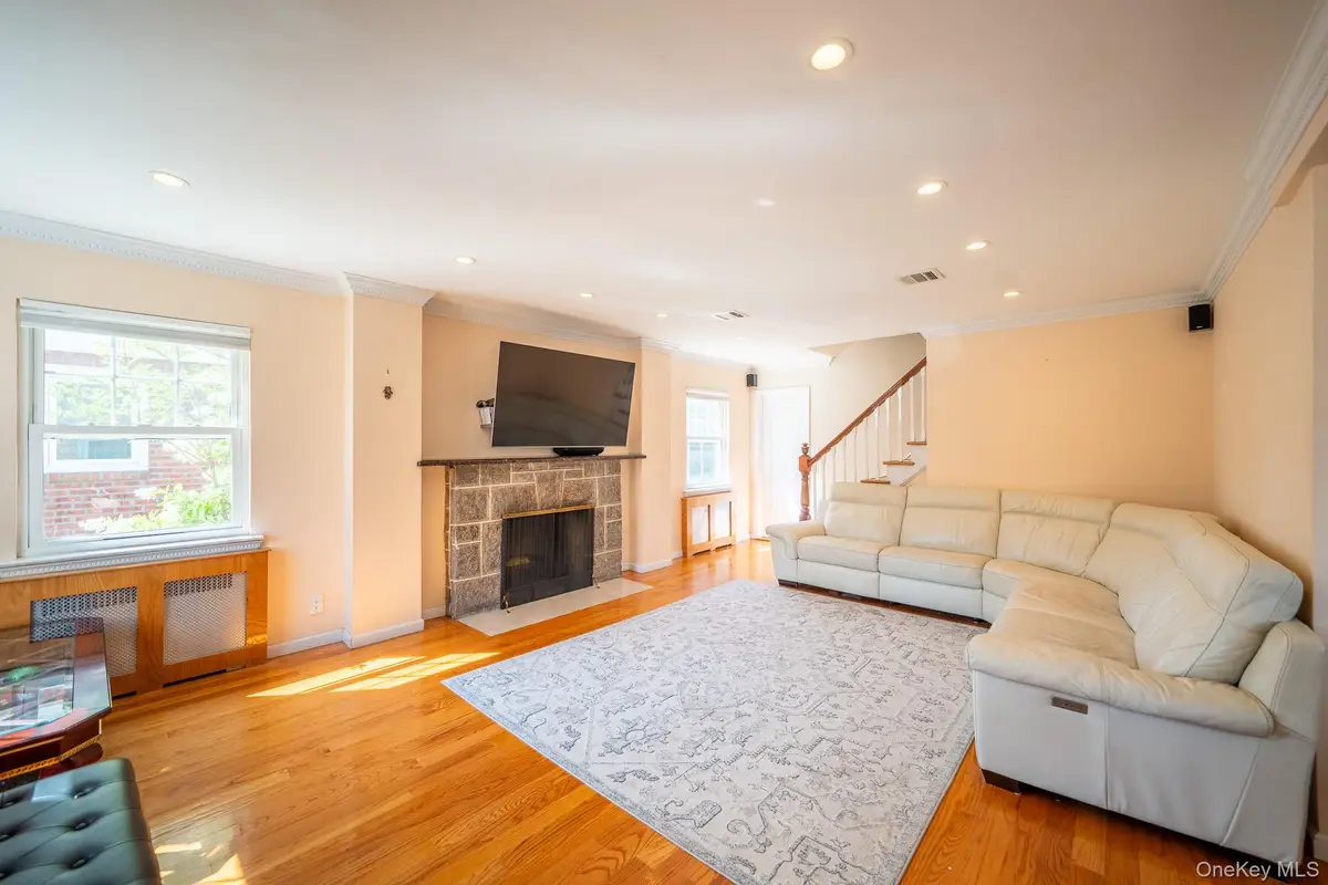 75-22 186th Street, Fresh Meadows, NY 11366 - Image #1