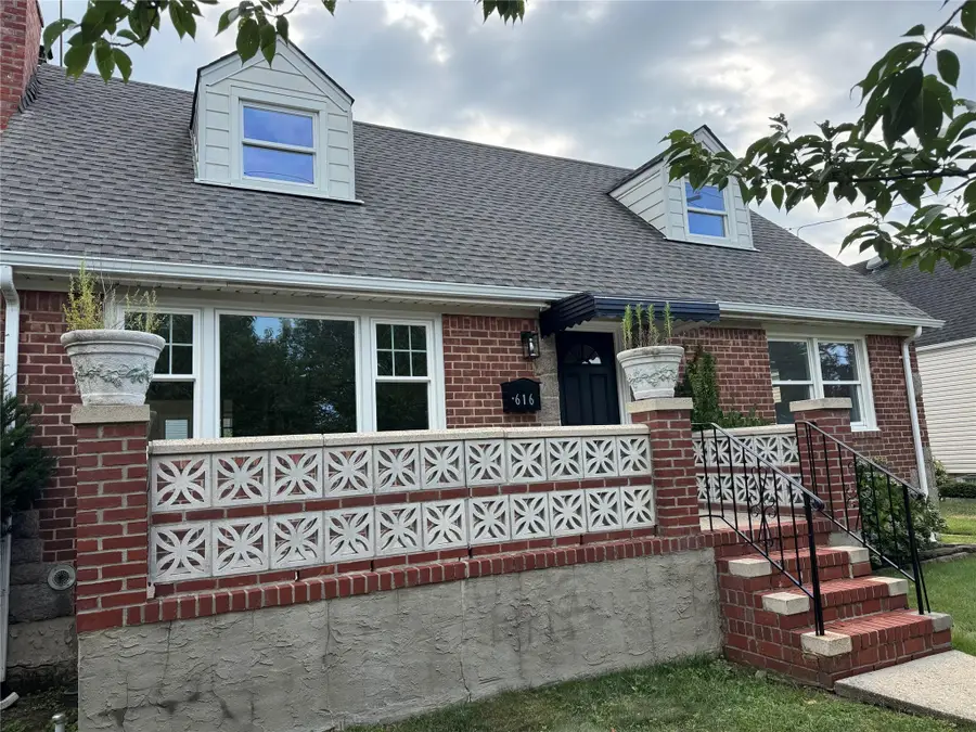 616 William Street, New Hyde Park, NY 11040 - Image #2