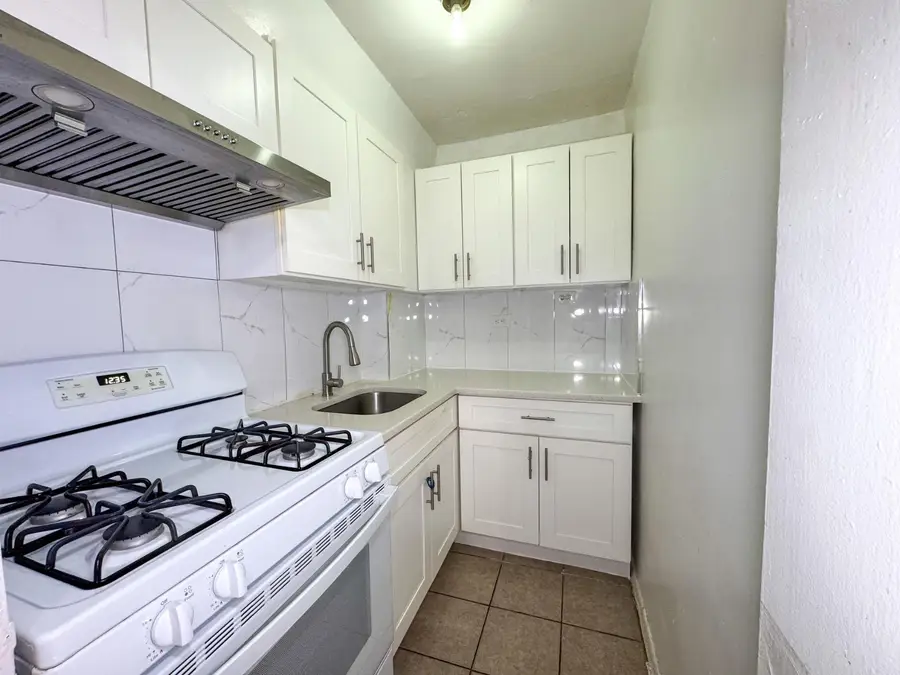 8830 182nd Street #3F, Hollis, NY 11423 - Image #3