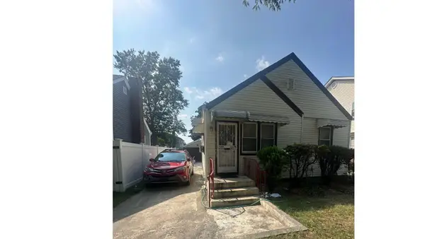 11836 236th Street, Cambria Heights, NY 11411