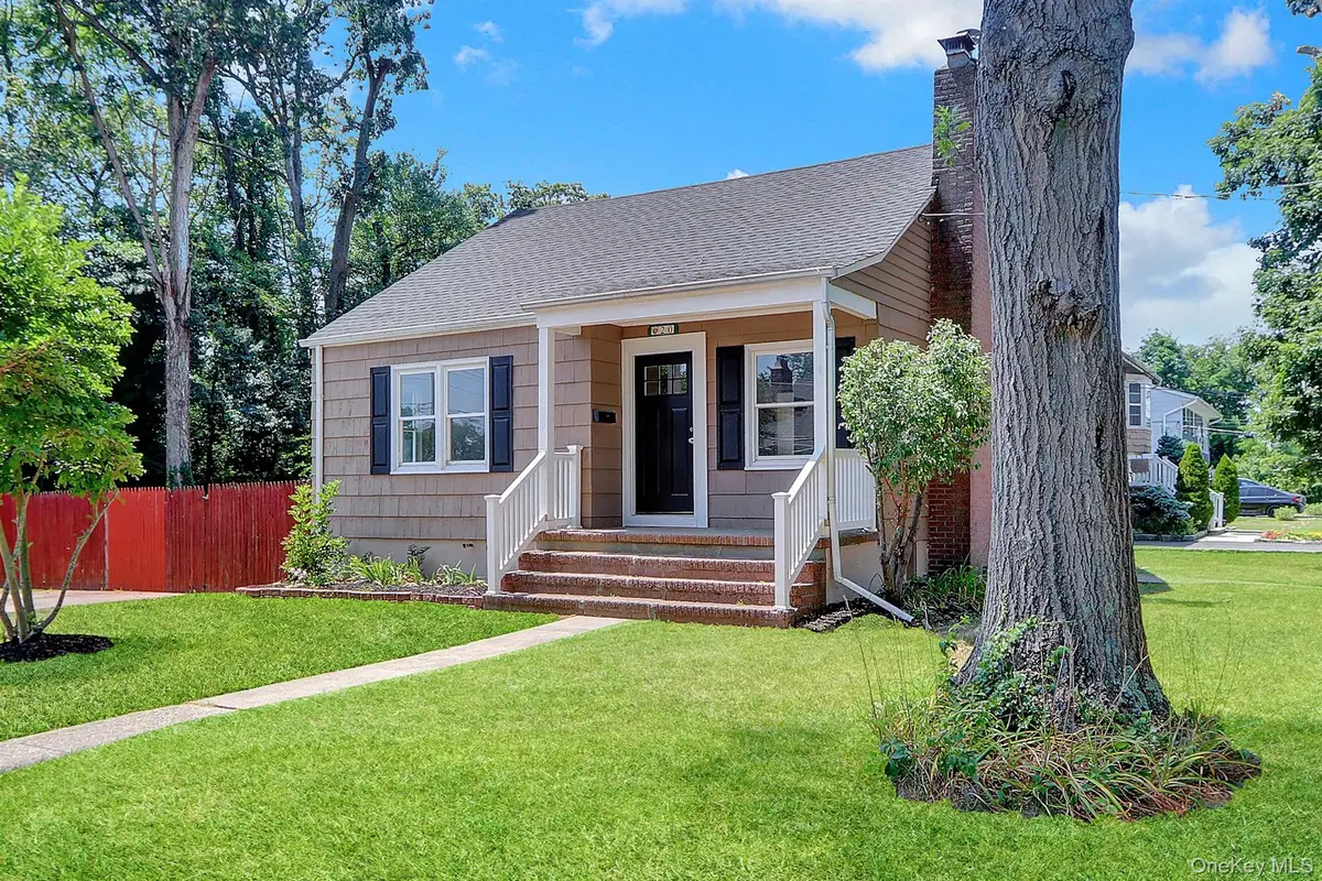 20 Whitman Avenue, Islip, NY 11751 - Image #1