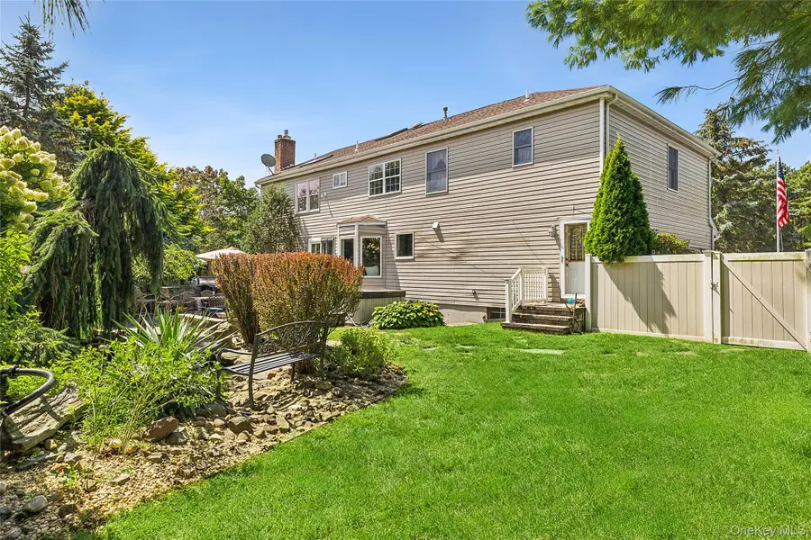 5 Windcrest Drive, Manorville, NY 11949 - Image #3
