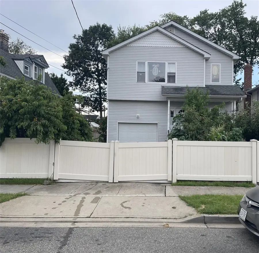 199 Wellesley Street, Hempstead, NY 11550 - Image #2