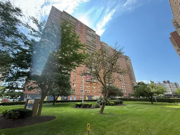 2944 W 5th Street #18R, Brooklyn, NY 11224