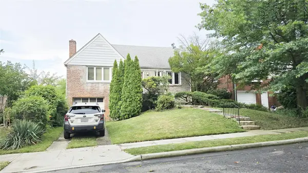 2817 215th Place, Bayside, NY 11360